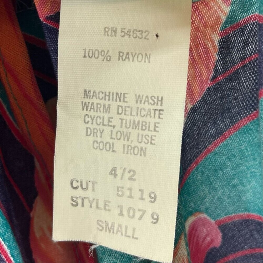 Blind Faith Dress Size S Floral Wrap Knee Length Backless Sleeveless Pink Green - Picture 8 of 11